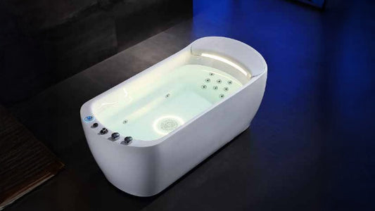 Lagi Pusing? Enaknya Healing dengan Bathtub Jacuzzi E8625 dari Europe Enchanting!