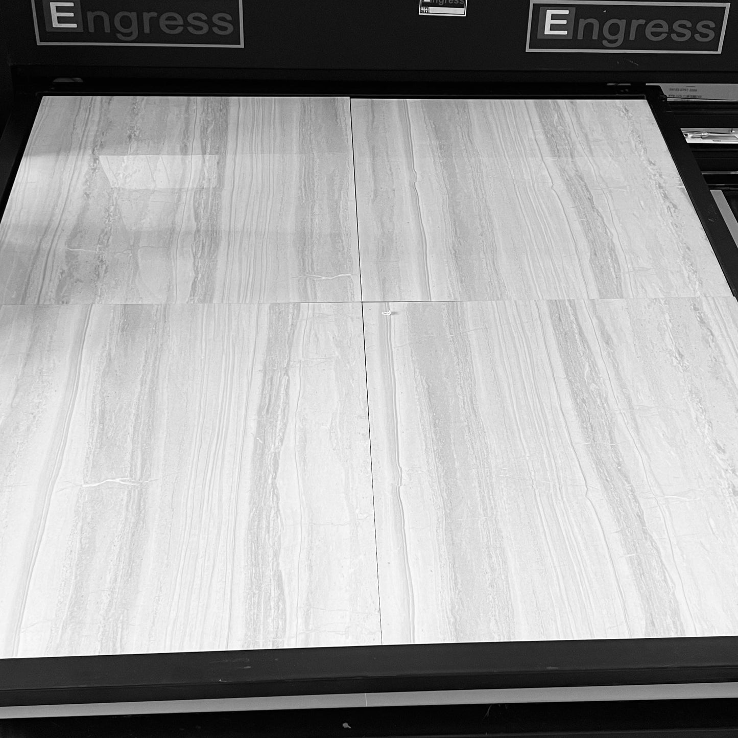 Granite Tile Lantai 60 x 60 Glazed Engress EGP178 High Glossy